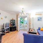 Charming With Private Pool In Mastrinka - 98 Sqm