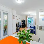 Charming With Private Pool In Mastrinka - 98 Sqm * Traù