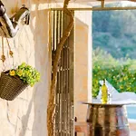 Appartamento Charming With Private Pool In Mastrinka - 98 Sqm *