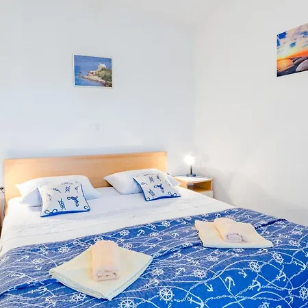 Charming Mastrinka With Private Pool Trogir