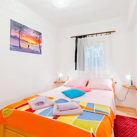 Apartment Charming Mastrinka With Private Pool Trogir