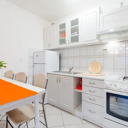 Charming Mastrinka With Private Pool Apartment *